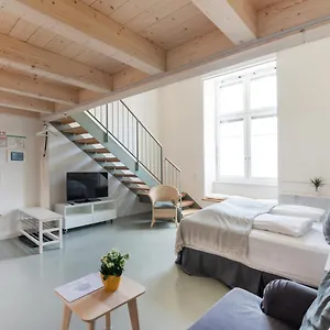 Vorgarten - Central, New And Stylish For Your Comfortable In Vienna