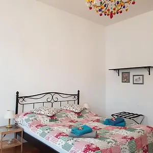 1090 Apartament