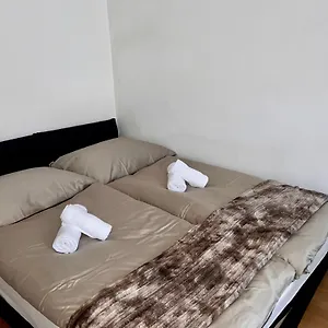 City Apartment Apartment